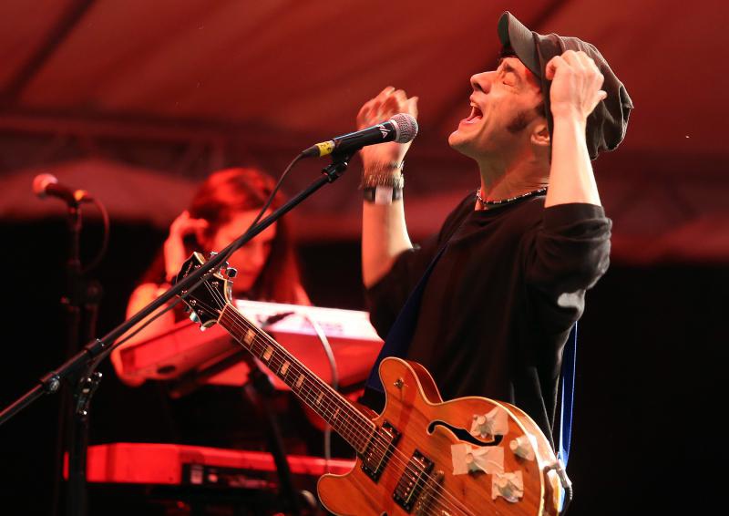 Zagreb – INmusic festival na zagrebackom jezeru Jarun unatoc losem vremenu okupio velik broj posjetitelja. Nastup benda A Toys Orchestra. Photo: Jurica Galoic/PIXSELL Zagreb – INmusic festival na zagrebackom jezeru Jarun unatoc losem vremenu okupio velik broj posjetitelja. Nastup benda A Toys Orchestra. Photo: Jurica Galoic/PIXSELL