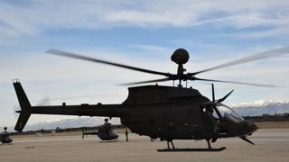 Letačka obuka nove skupine pilota na Kiowama