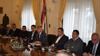 Zadarski župan Božidara Longin održao sastanak s gradonačelnicima i načelnicima Zadarski župan Božidara Longin održao sastanak s gradonačelnicima i načelnicima