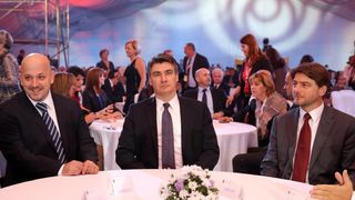 25.10.2013., Zadar – U Falkensteiner hotelu u Punta Skali dodjeljene su nagrade “Covjek – kljuc uspjeha u turizmu”. Svecanosti su prisustvovali premijer Zoran Milanovic te ministri Darko Lorencin i Gordan Maras te brojni drugi uvazeni gosti. Photo: Fili