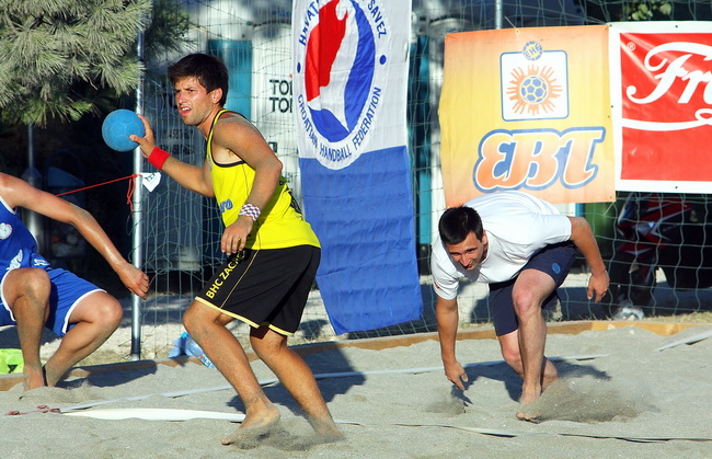 Revijalna utakmica rukometa na pijesku foto: Angelo Virag Revijalna utakmica rukometa na pijesku foto: Angelo Virag