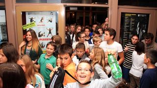 U suradnji HNK Zadar i Kazališne udruge “Igrajmo se” premijerno je izvedena predstava “Sasvim sam popubertetio” u režiji Žane Bumber. foto: Iva Perinčić U suradnji HNK Zadar i Kazališne udruge “Igrajmo se” premijerno je izvedena predstava “Sasvim sam popubertetio” u režiji Žane Bumber. foto: Iva Perinčić