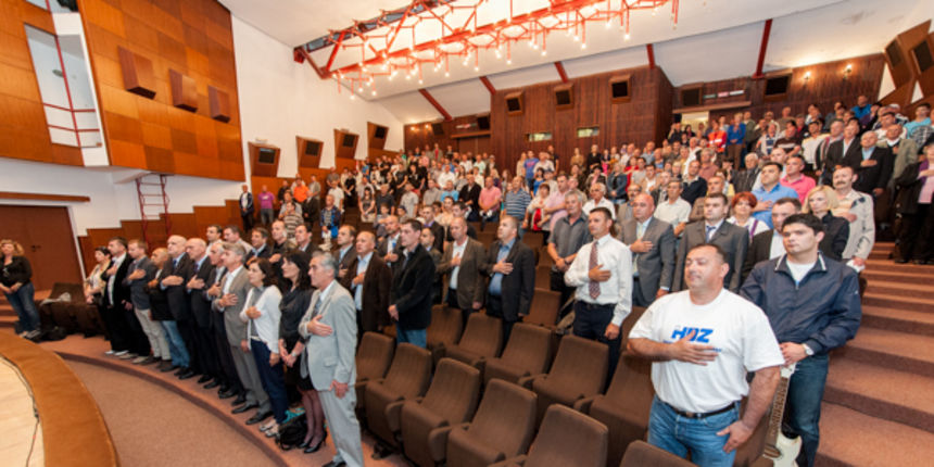 HDZ održao predizborni skup u Obrovcu HDZ održao predizborni skup u Obrovcu