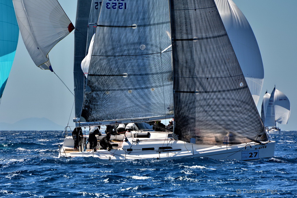 U hvarskom akvatoriju održana XXI. Uskršnja regata U hvarskom akvatoriju održana XXI. Uskršnja regata