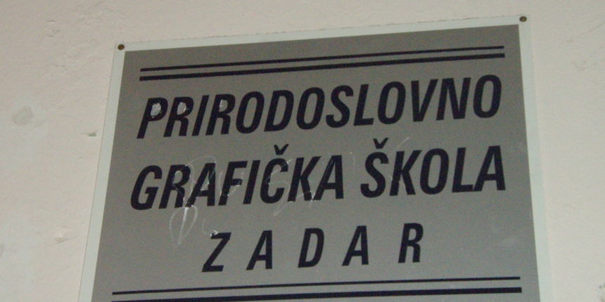 Prirodoslovno-grafička škola Prirodoslovno-grafička škola