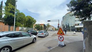 Raskrižje ulica dr. Franje Tuđmana i Josipa bana Jelačića Raskrižje ulica dr. Franje Tuđmana i Josipa bana Jelačića