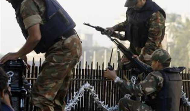 Teroristički napad u Mumbaiju (Foto: Reuters)