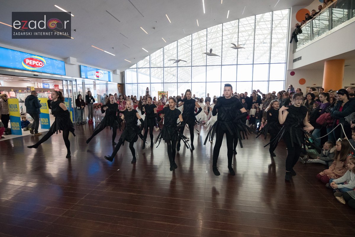 Plesni karneval u City Galleriji Plesni karneval u City Galleriji