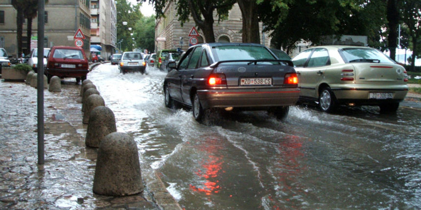 poplava kod hotel zagreba
12.08.06.