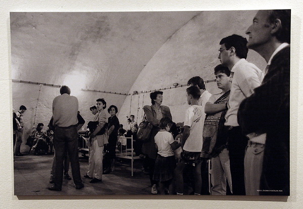 HKK: Otvorenje izlozbe “Razaranje Zadra” Zvonka Kucelina i Zeljka Karavide