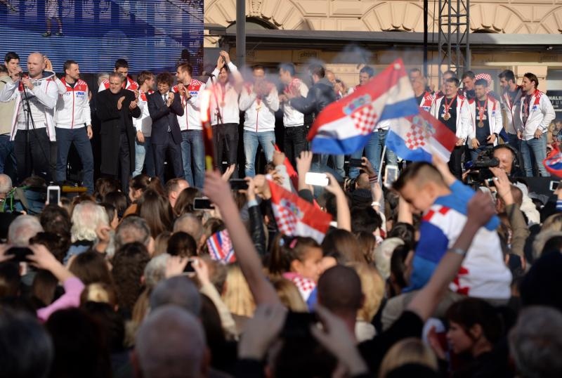 Brončani kauboji svečano dočekani na Trgu bana Josipa Jelačića. Foto: Goran Stanzl/PIXSELL