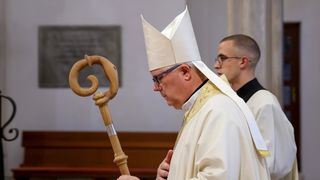 Nadbiskup Milan Zgrablić predvodio misu zadušnicu za Papu Franju Nadbiskup Milan Zgrablić predvodio misu zadušnicu za Papu Franju