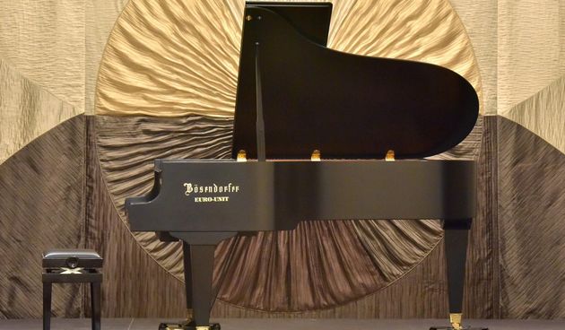 U Kneževoj palači predstavljen novi koncertni klavir