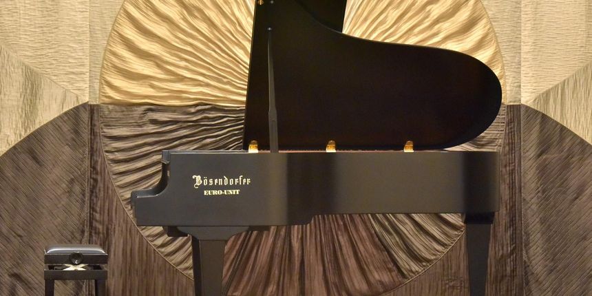 U Kneževoj palači predstavljen novi koncertni klavir U Kneževoj palači predstavljen novi koncertni klavir