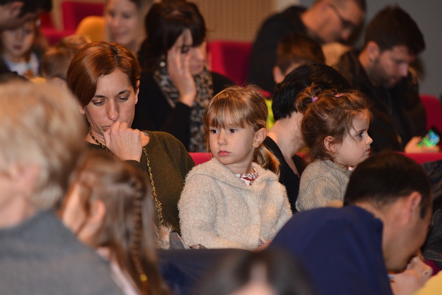 Sunce na Poluotoku: “Crvenkapica” Kazališta lutaka Zadar, Foto: Iva Perinčić