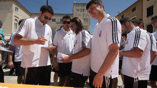 Hrvatska rukometna reprezentacija na Narodnom trgu (foto: Marin Gospić)