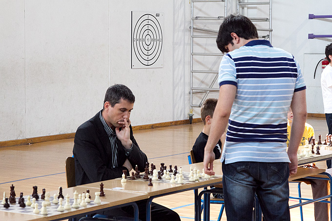 Bibinje: Alternativna sahovska simultanka 13. svibnja 2011, Foto: leo Banic Bibinje: Alternativna sahovska simultanka 13. svibnja 2011, Foto: leo Banic