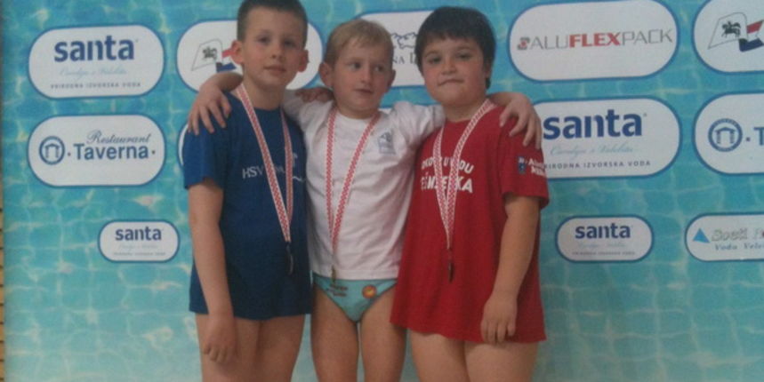 Mateo Glavić na pobjedničkom postolju Mateo Glavić na pobjedničkom postolju