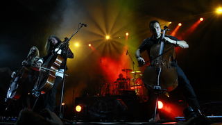 Pula, 180811.
Arena Fest 2011 na kraju koncertne sezone u pulskoj Areni. Nastupaju tri europska benda: Apocalyptica, Guano Apes i Laibach.
Na slici je Apocalyptica.
Foto: Goran Sebelic / CROPIX Pula, 180811.
Arena Fest 2011 na kraju koncertne sezone u pulskoj Areni. Nastupaju tri europska benda: Apocalyptica, Guano Apes i Laibach.
Na slici je Apocalyptica.
Foto: Goran Sebelic / CROPIX