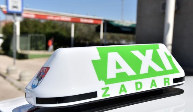 Na autobusnom kolodvoru dio taksista odrzao je prosvjed zbog kako kazu sve tezih uvijeta rada. Photo: Dino Stanin/PIXSELL