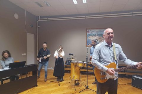 OS Krune Krstica skolski bend