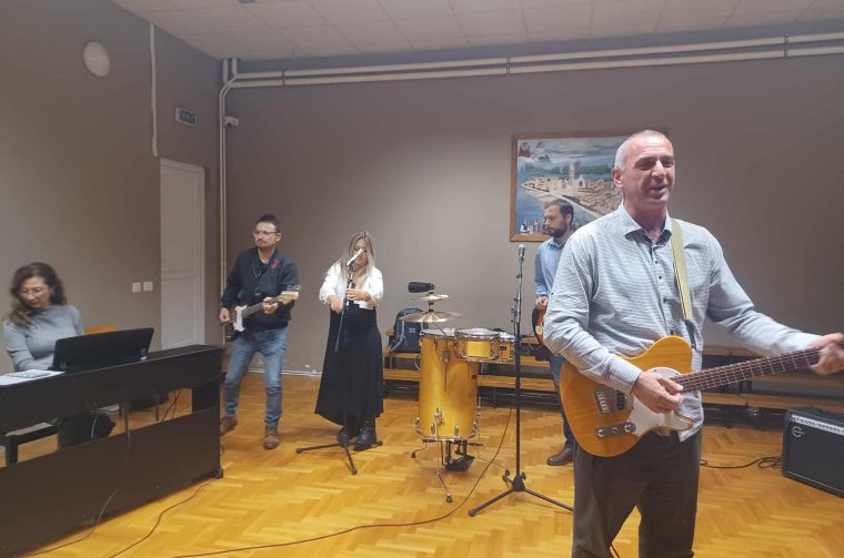 OS Krune Krstica skolski bend OS Krune Krstica skolski bend