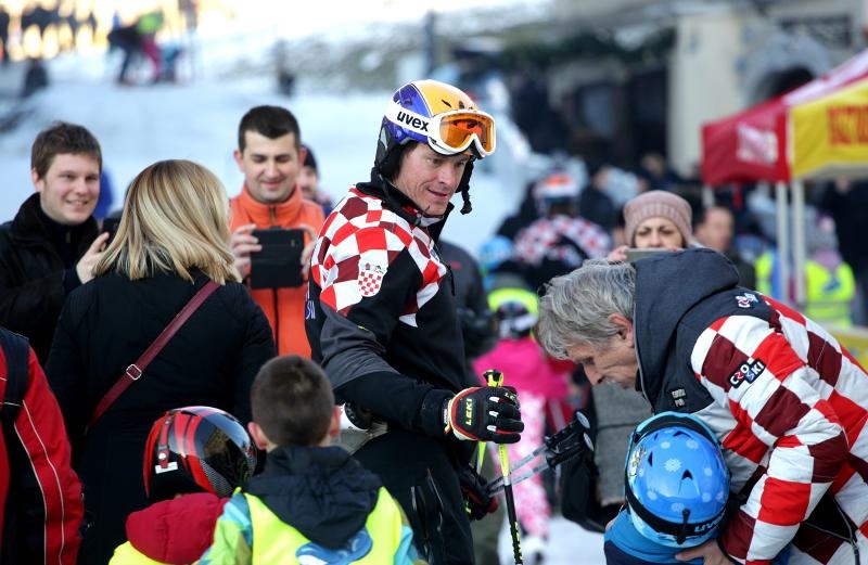 FIS World Snow Day za klince u društvu s Ivicom Kostelićem FIS World Snow Day za klince u društvu s Ivicom Kostelićem