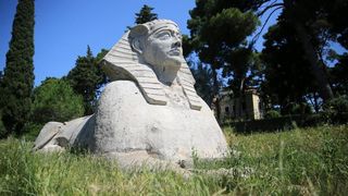 20.06.2013., Zadar – Akcija ciscenja narkomanskih sprica u parku na Brodarici pokraj Sfinge. Photo: Filip Brala/PIXSELL Autor Filip Brala/PIXSELL KLJUČNE RIJEČI ciscenje, sfinga, Brodarica, akcija mladih, narkomanija 20.06.2013., Zadar – Akcija ciscenja narkomanskih sprica u parku na Brodarici pokraj Sfinge. Photo: Filip Brala/PIXSELL Autor Filip Brala/PIXSELL KLJUČNE RIJEČI ciscenje, sfinga, Brodarica, akcija mladih, narkomanija