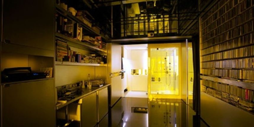 Video: U samo 32 kvadrata napravio 24 sobe (Net.hr) Video: U samo 32 kvadrata napravio 24 sobe (Net.hr)