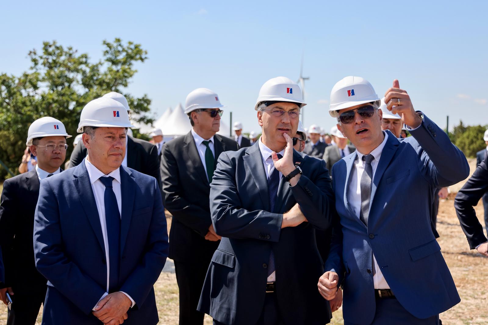 Obilazak radova na izgradnji sunčane elektrane Korlat