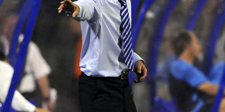 Zagreb, 200809. Kvalifikacijska nogometna utakmica za ulazak u Uefinu Europsku ligu izmedju zagrebackog Dinama i skotskog Heartsa. Na slici: trener Dinama Krunoslav Jurcic. Foto: Damir Krajac / CROPIX