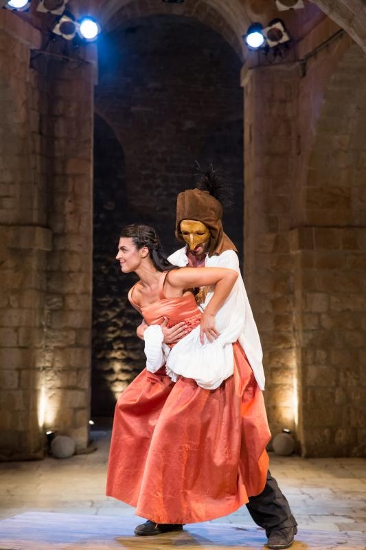 Povodom obiljezavanja 400. godina smrti Williama Shakespearea premijerno je izveden Othello, tragedija Williama Shakespearea u režiji Ivice Boban i s Draganom Despotom kao Othellom