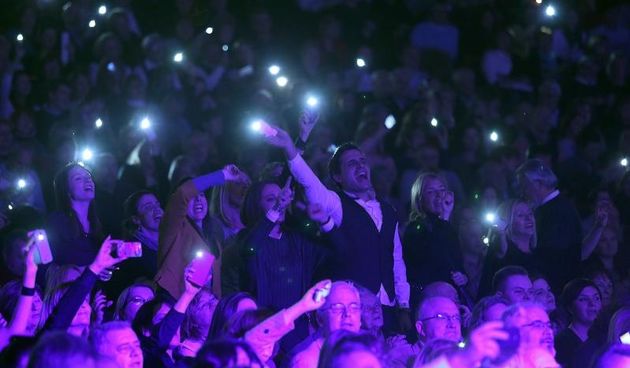 U koncertnoj dvorani Vatroslav Lisinski održan koncert “Hiljade pahulja bijelih” posvećen Kemalu Montenu. Foto. Goran Stanzl/PIXSELL
