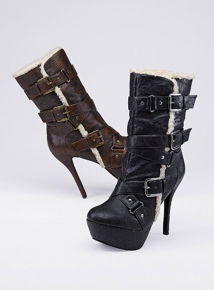 Čizme Victoria Secret za jesen 2011., foto: victoriasecret.com