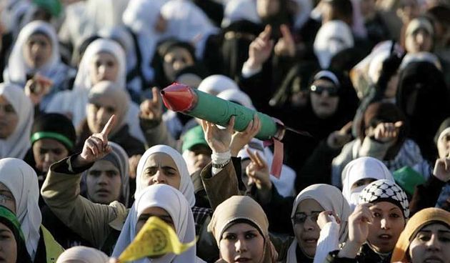 Prosvjed u Alžiru (Foto: Reuters)