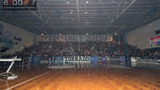 Humanitarno gledanje utakmice Zadar-Cibona u Jazinama Humanitarno gledanje utakmice Zadar-Cibona u Jazinama