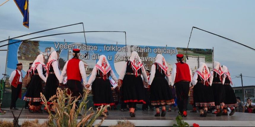 Folklor, ravni kotari, običaji, tradicija Folklor, ravni kotari, običaji, tradicija