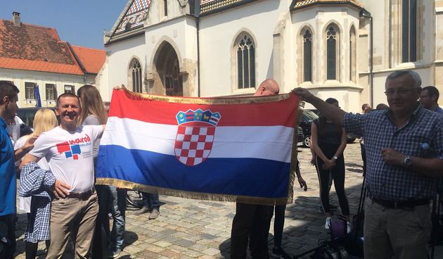 Inicijativa ‘Narod odlučuje’ slavi pred Saborom: ‘Prikupili smo potpise, ovo je festival demokracije’