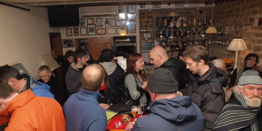 250 umjetničkih fotografija grupe ‘5.exe’ (Foto: V. Penga) 250 umjetničkih fotografija grupe ‘5.exe’ (Foto: V. Penga)