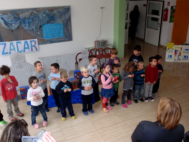 Dječji vrtić Ciciban uputio Sunčevu čestitku svome gradu Dječji vrtić Ciciban uputio Sunčevu čestitku svome gradu