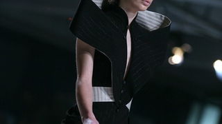 U trgovackom centru West gate sinoc zapoceo modni dogadjaj Nivea Cro A Porter. U trgovackom centru West gate sinoc zapoceo modni dogadjaj Nivea Cro A Porter.