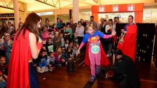 Superheroji u trgovinskom centru Supernova 25. listopada 2014. Foto: Iva Perinčić Superheroji u trgovinskom centru Supernova 25. listopada 2014. Foto: Iva Perinčić