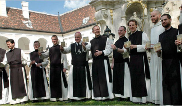 Svećenici glazbenici iz Heiligenkreuza (Foto: NYT)