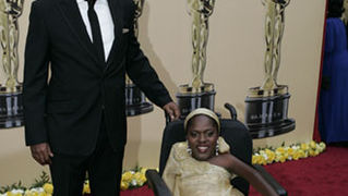 82. Red Carpet Oscara (oscar.go.com)