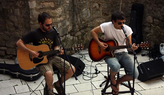 Glazbena jutra u Stomorici 11.7.2009 (foto: Filip Plazonić)