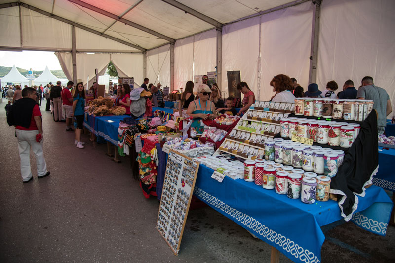 11. Gastol stol na biogradskoj rivi. Foto: Vinko Pešić 11. Gastol stol na biogradskoj rivi. Foto: Vinko Pešić