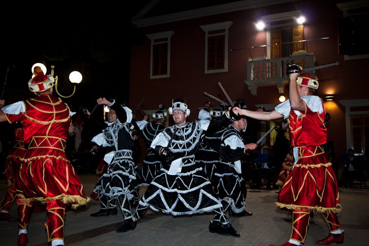 Biograd na Moru: Viteska igra, korculanska “Moreska”, Foto: Franjo Juric Biograd na Moru: Viteska igra, korculanska “Moreska”, Foto: Franjo Juric