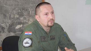 Mađarski piloti i tehničari posjetili eskadrilu aviona u Zemuniku