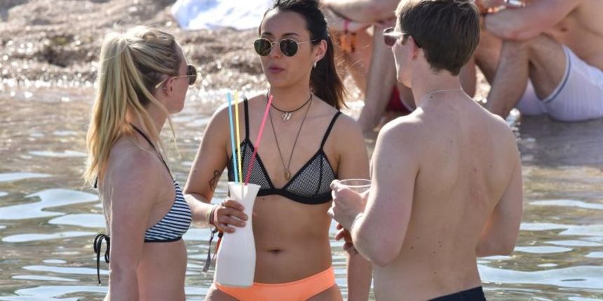 U Tisnom na lokaciji The Garden otvoren Love International festival koji privlači mlade iz cijele Europe U Tisnom na lokaciji The Garden otvoren Love International festival koji privlači mlade iz cijele Europe