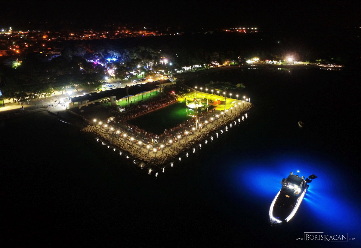 Severina oduševila nastupom na bazenu Ilirije u Biogradu na Moru